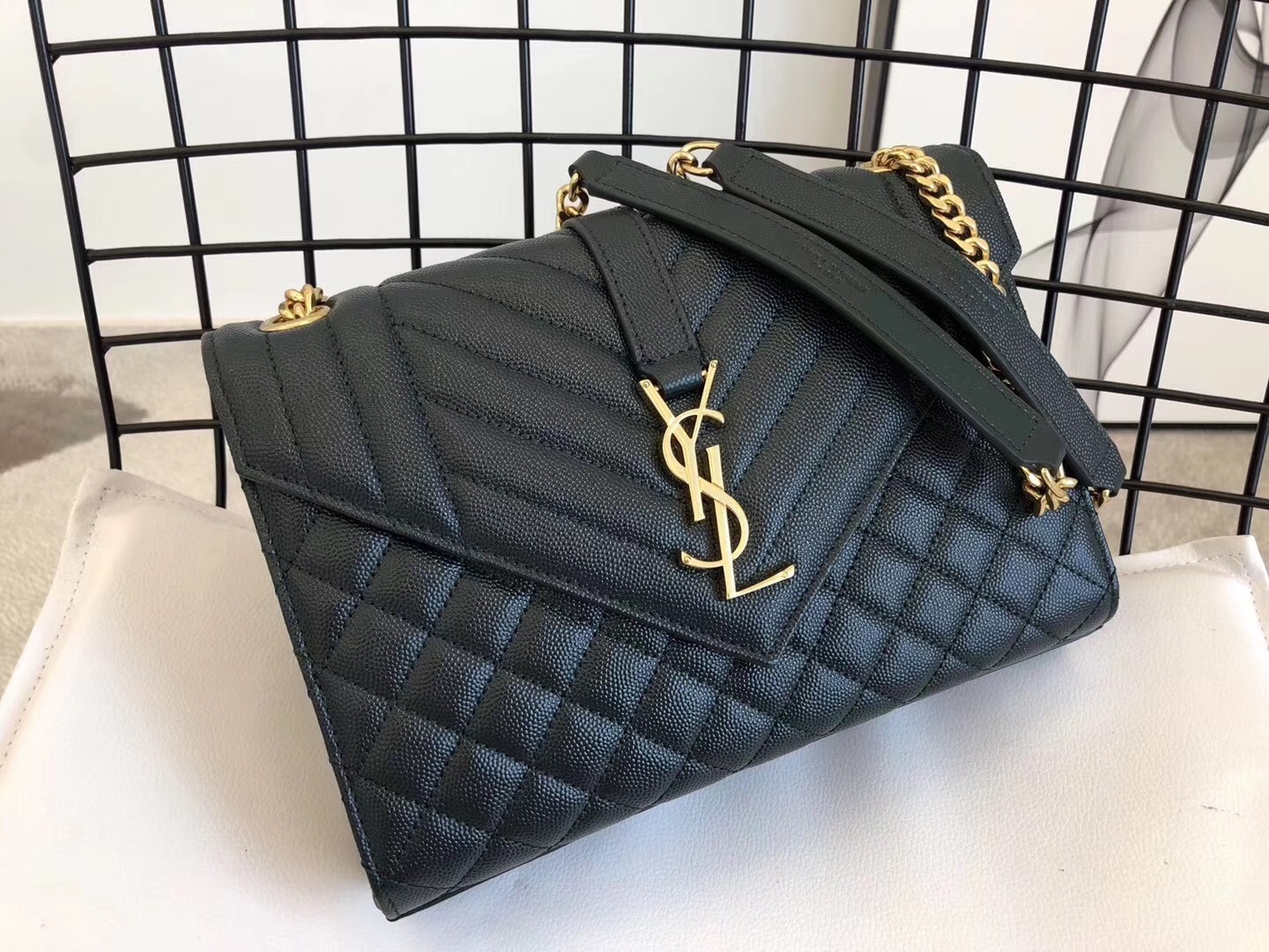 Saint Laurent Medium Envelope Bag In Dark Green Grained Leather 968