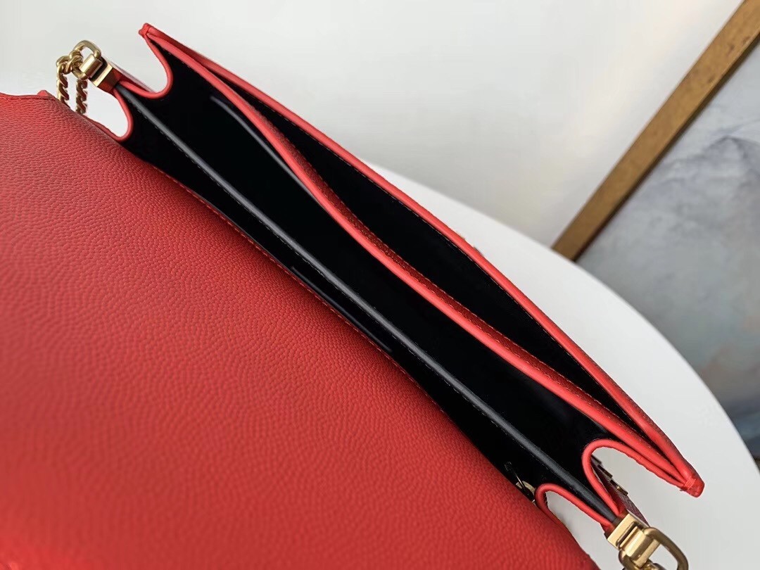 Saint Laurent Cassandra Clasp Bag In Red Grained Leather 621