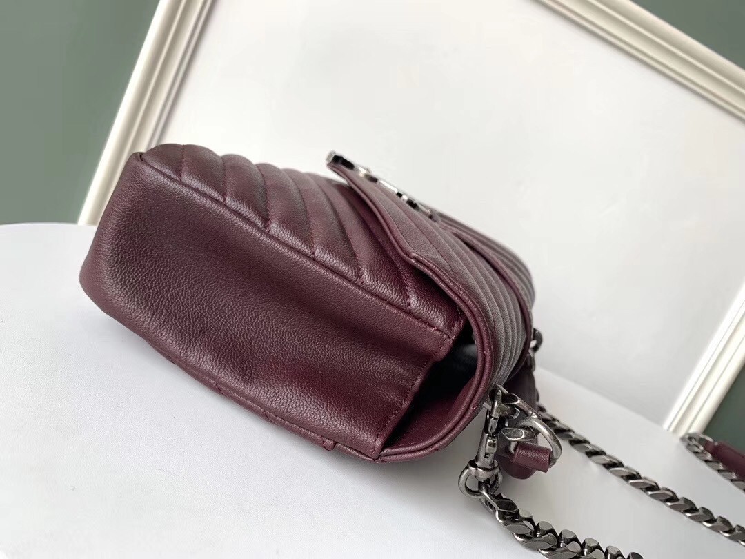 Saint Laurent College Medium Bag In Burgundy Matelasse Leather 796