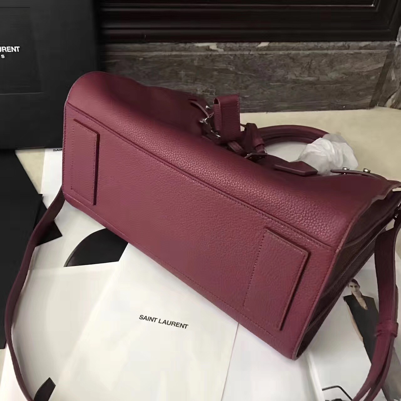 Saint Laurent Small Sac de Jour Souple Bag In Ruby Grained Leather 616