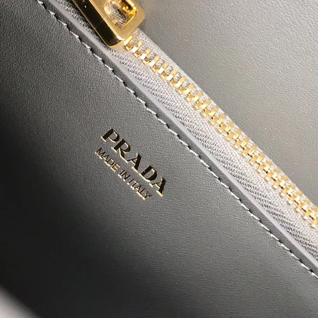 Prada Monochrome Bag In Grey Saffiano Leather 887