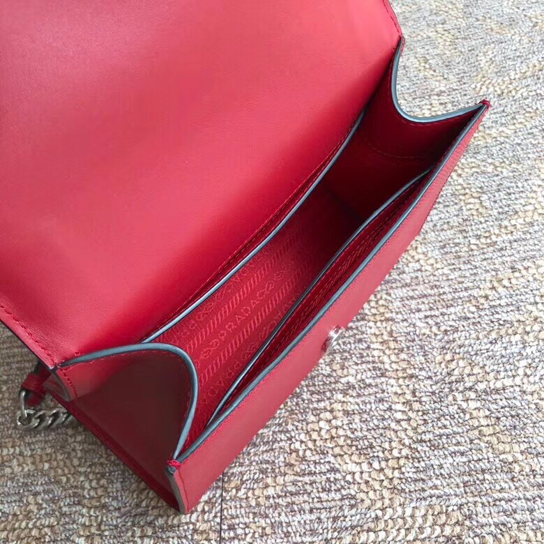 Prada Monochrome Flap Bag In Red Saffiano Leather 125