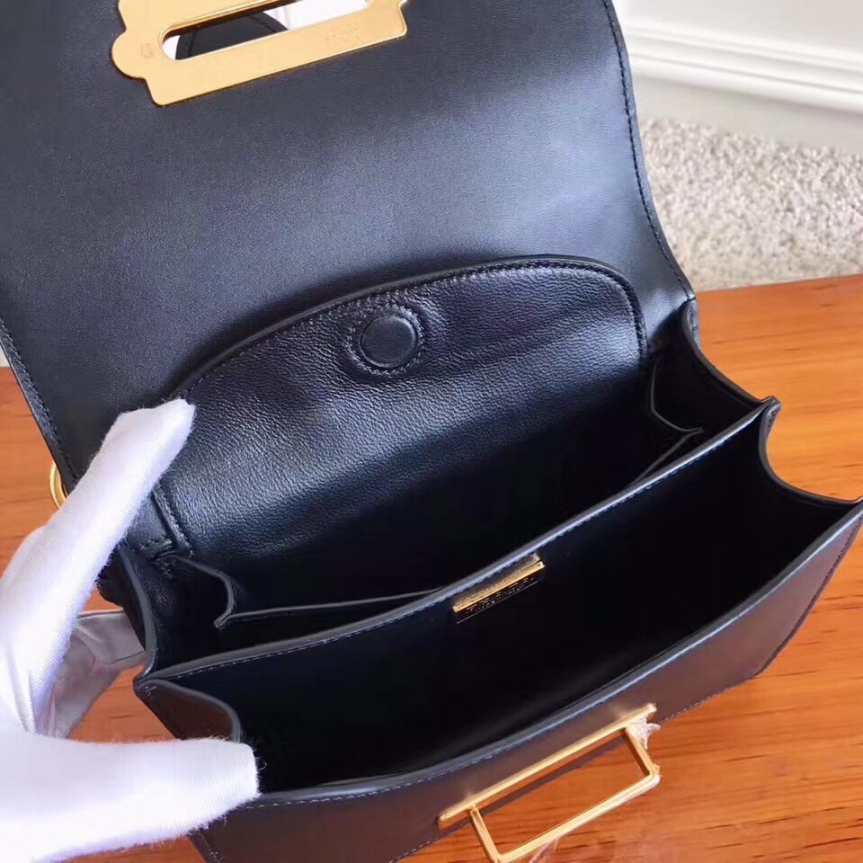 Prada Cahier Shoulder Bag In Black Leather 704