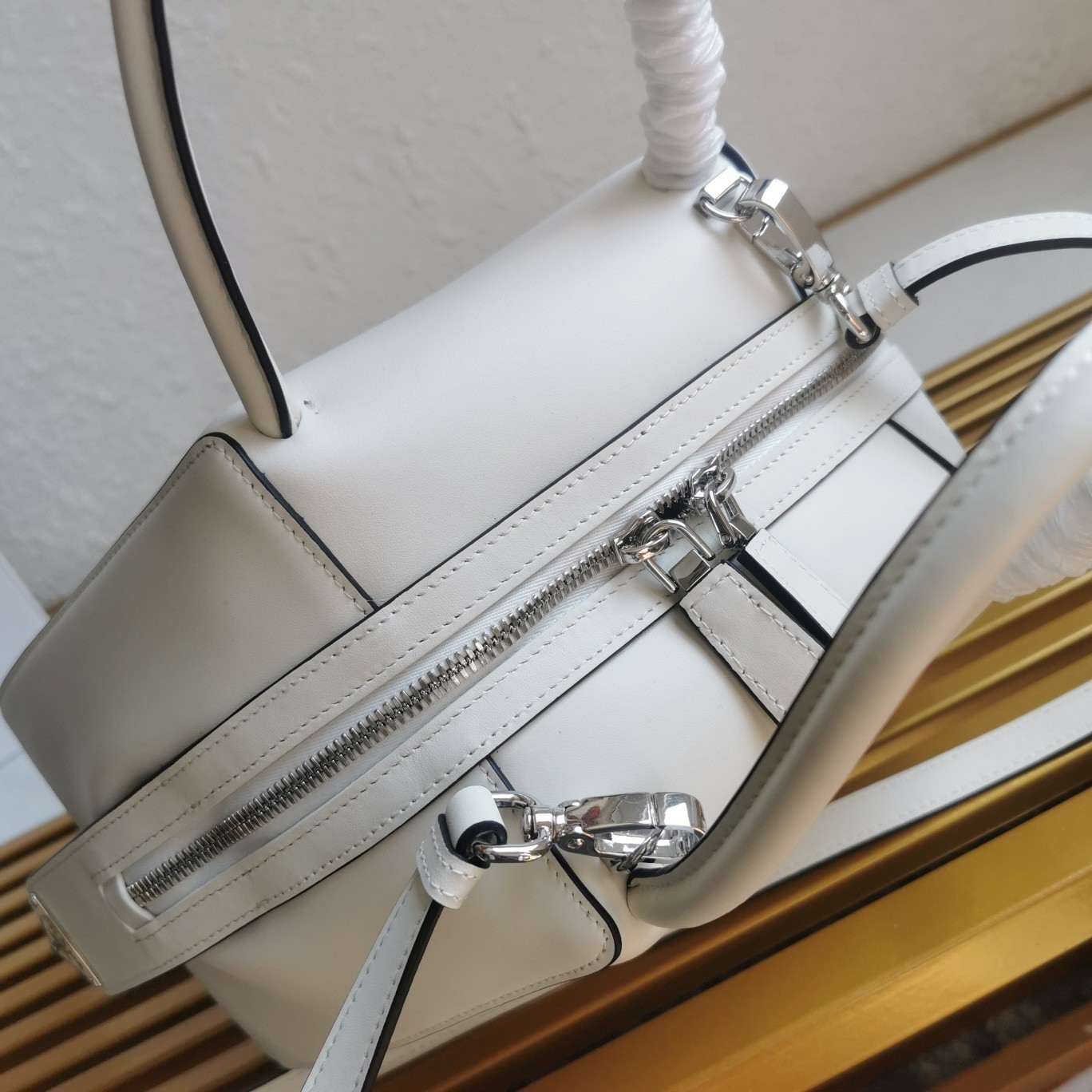 Prada Supernova Small Handbag In White Leather 961