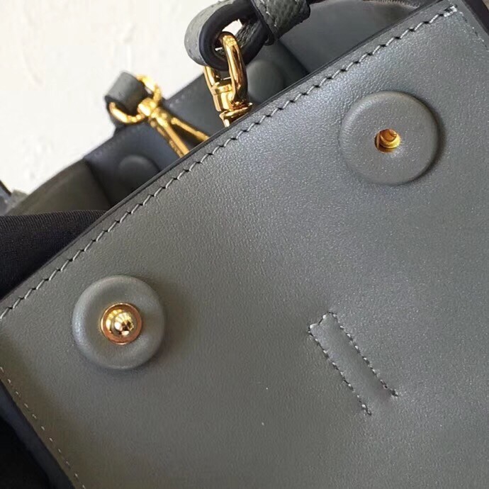Prada Large Monochrome Bag In Grey Saffiano Leather 909