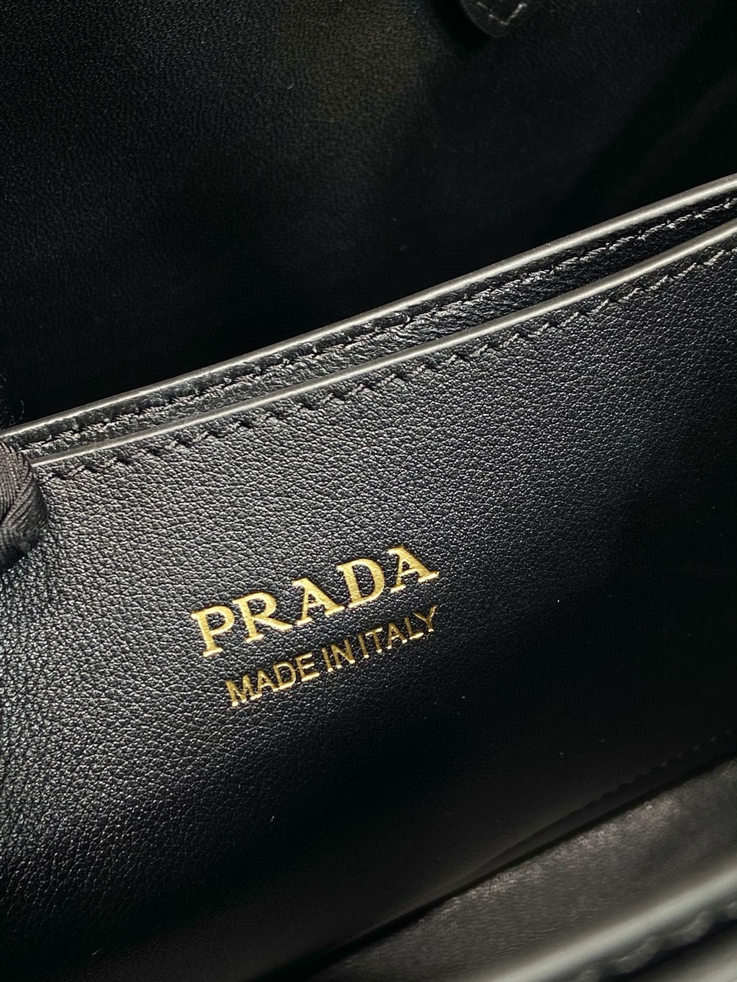 Prada Small Handbag in Black Leather with Belt 131