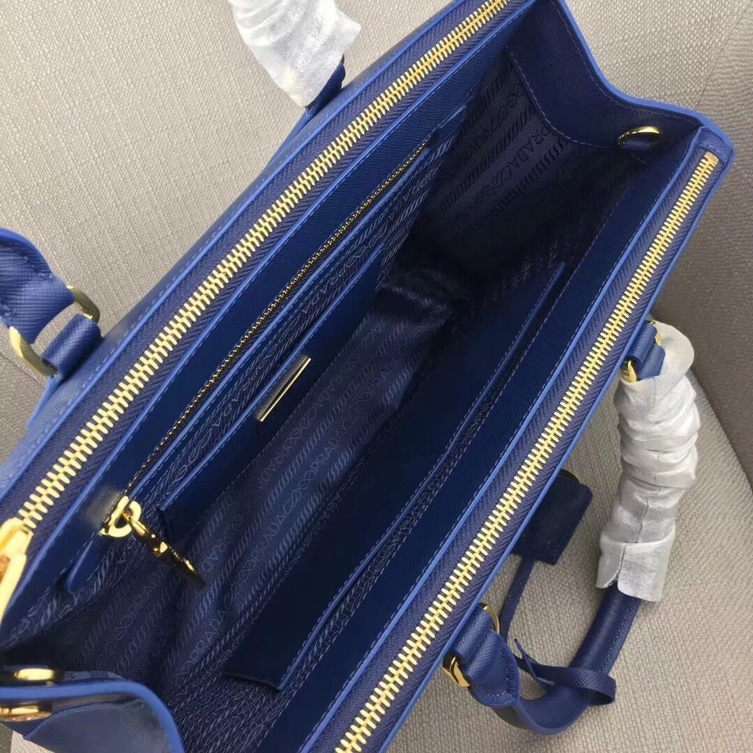 Prada Medium Galleria Bag In Blue Saffiano Leather 811