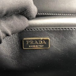 Prada Large Cahier Bag In Black Leather 120