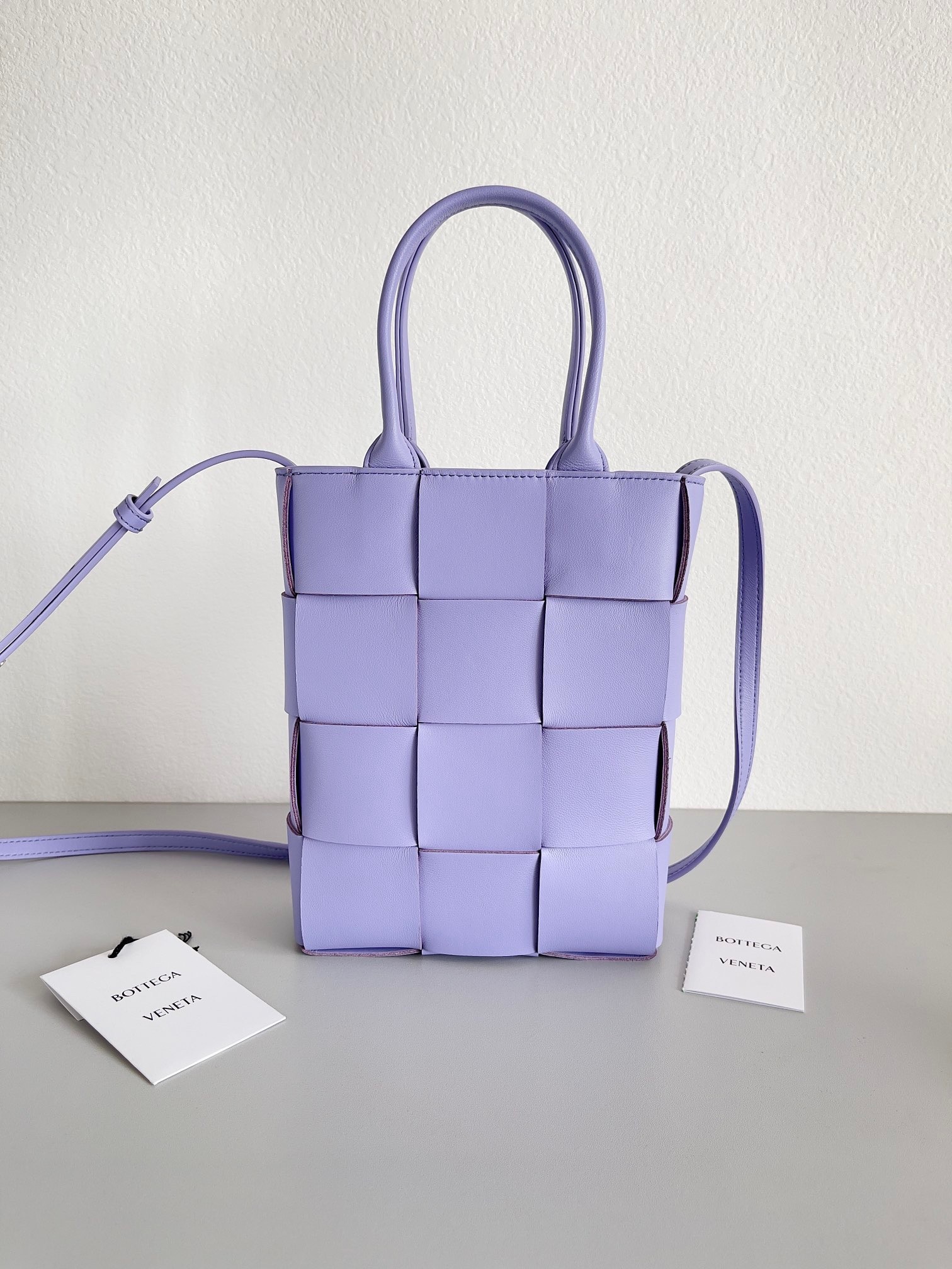 Bottega Veneta Mini Cassette Tote Bag In Wisteria Lambskin 981