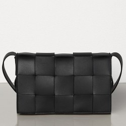 Bottega Veneta Cassette Bag In Black Lambskin 035