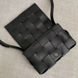 Bottega Veneta Cassette Bag In Black Lambskin 035