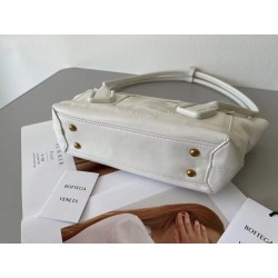 Bottega Veneta Arco Small Bag In White Intrecciato Leather 291