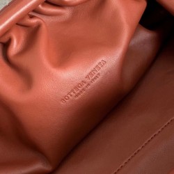 Bottega Veneta The Pouch Clutch In Rust Calfskin 182