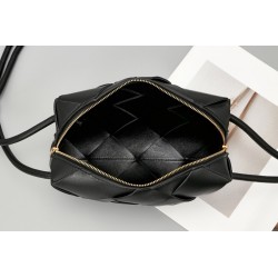 Bottega Veneta Small Cassette Camera Bag In Black Lambskin 971