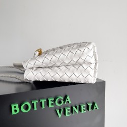 Bottega Veneta Small Andiamo Bag In White Intrecciato Lambskin 330