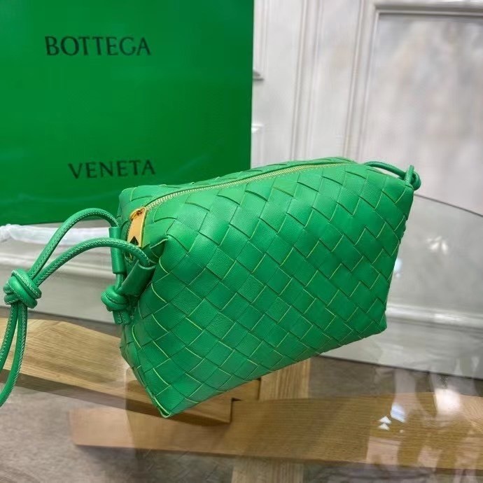 Bottega Veneta Mini Loop Bag In Green Intrecciato Lambskin 366