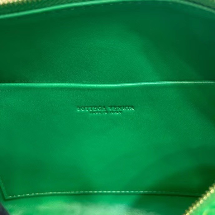 Bottega Veneta Mini Loop Bag In Green Intrecciato Lambskin 366