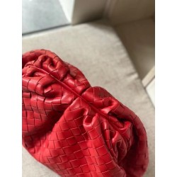 Bottega Veneta Large Pouch Clutch In Red Intrecciato Lambskin 767