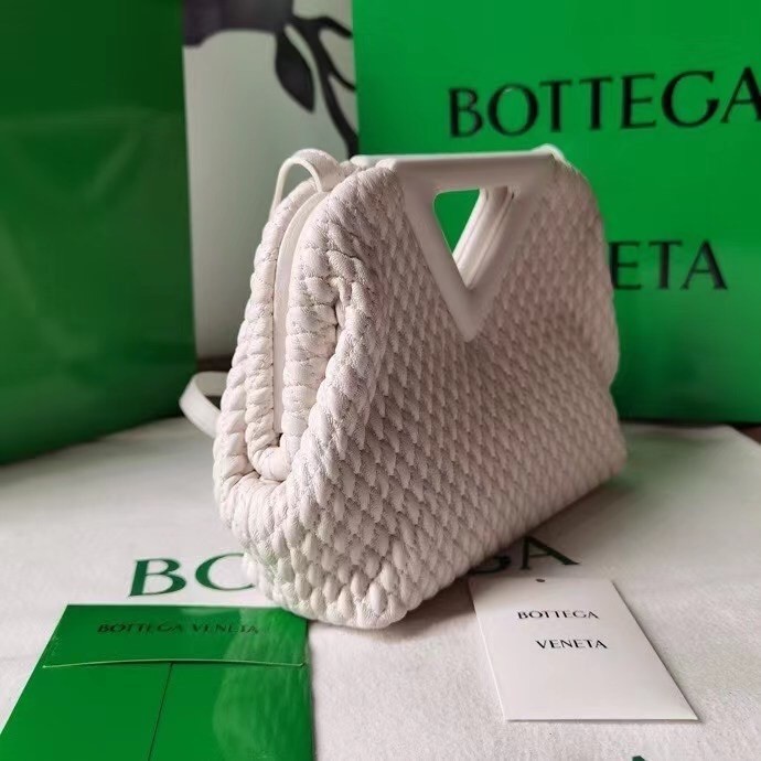 Bottega Veneta Small Point Bag In White Quilted Leather 252