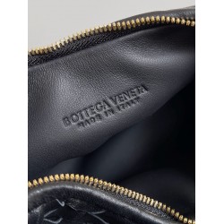 Bottega Veneta Gemelli Small Bag in Black Intrecciato Lambskin 756