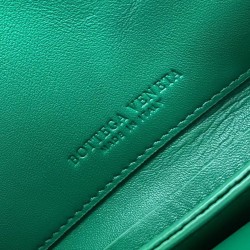 Bottega Veneta Mount Small Bag In Green Leather 895