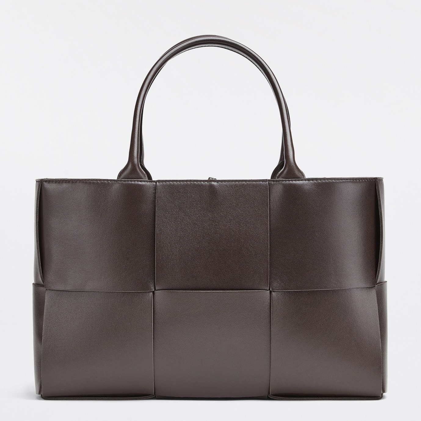 Bottega Veneta Arco Medium Tote In Fondant Intrecciato Lambskin 666