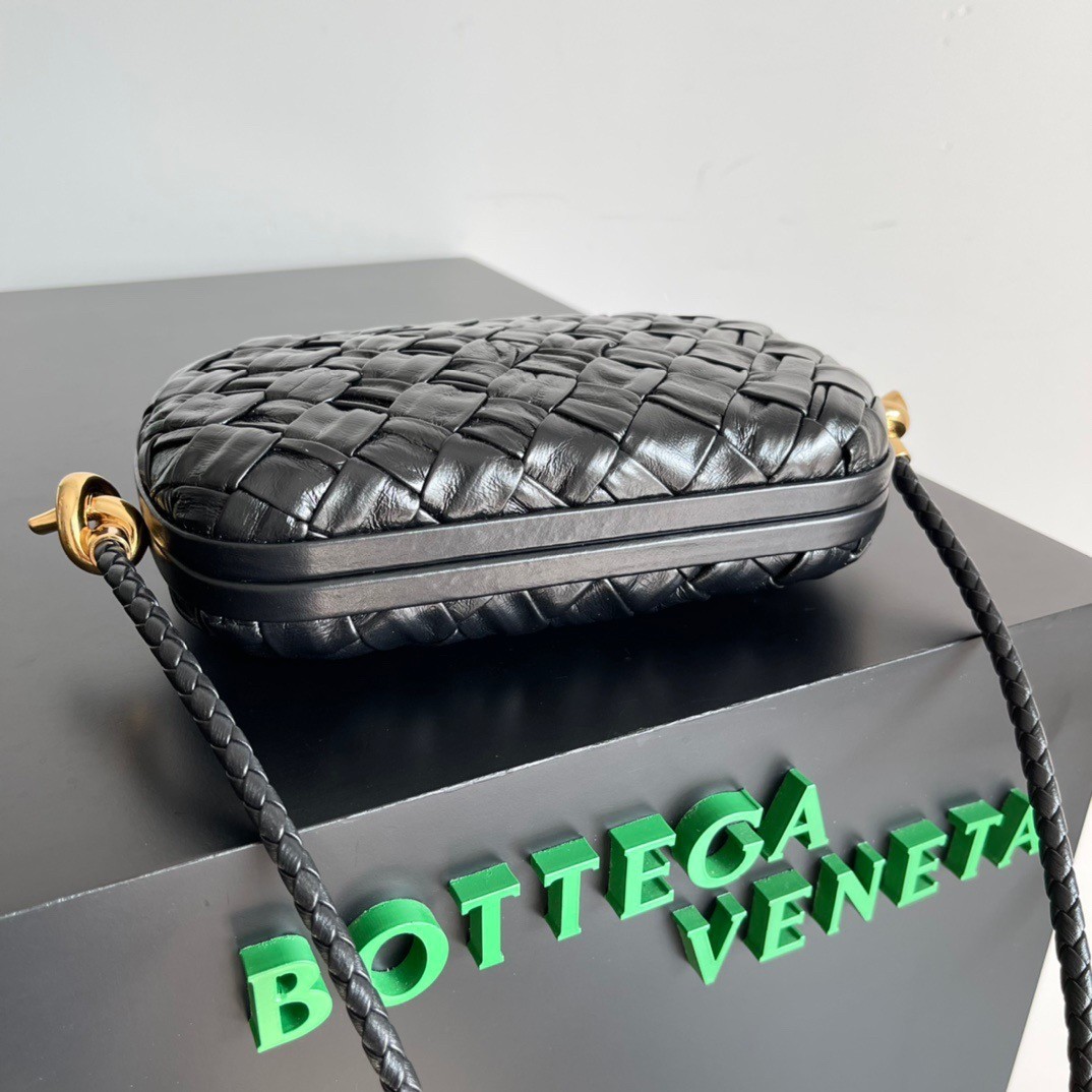 Bottega Veneta Knot Minaudiere On Strap In Black Foulard Intreccio Leather 266