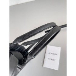 Bottega Veneta Mini Cassette Tote Bag In Black Lambskin 298