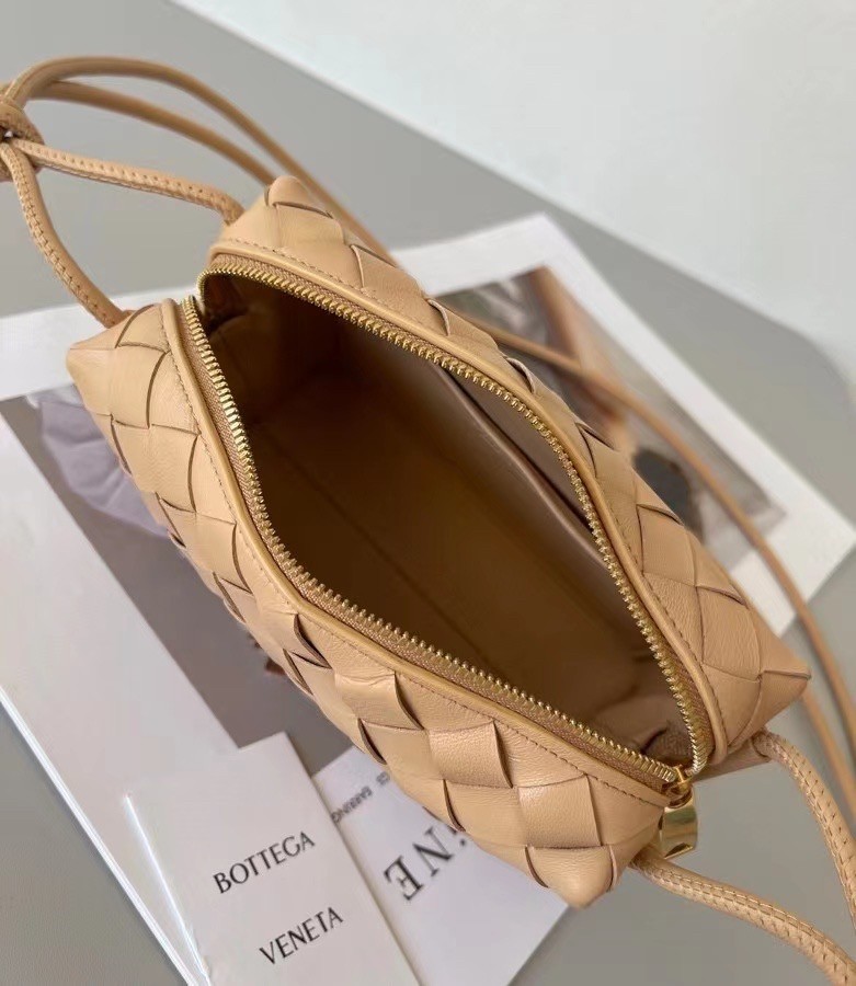 Bottega Veneta Mini Loop Bag In Beige Intrecciato Lambskin 325