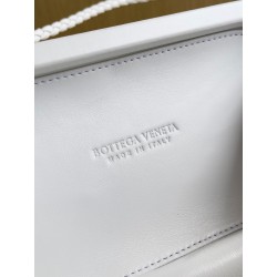 Bottega Veneta Knot Minaudiere On Strap In White Foulard Intreccio Leather 905