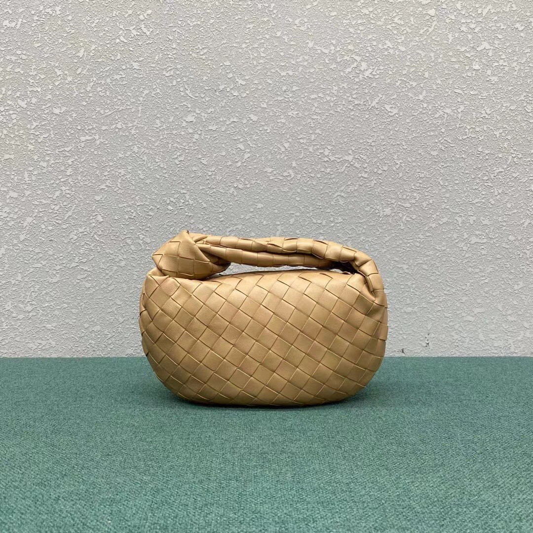 Bottega Veneta BV Jodie Mini Bag In Beige Intrecciato Lambskin 170