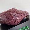 Bottega Veneta Clicker Small Bag in Bordeaux Intrecciato Lambskin 011