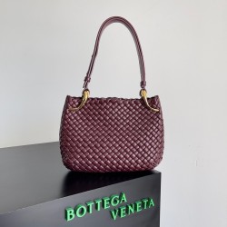 Bottega Veneta Clicker Small Bag in Bordeaux Intrecciato Lambskin 011