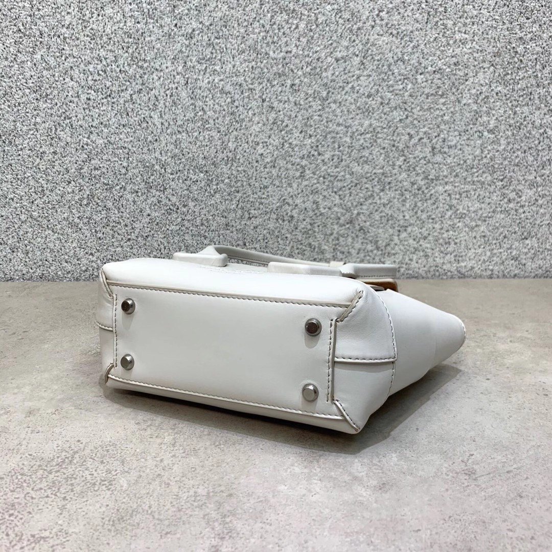 Bottega Veneta Mini Arco Bag In White Intrecciato Calfskin 101