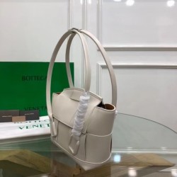 Bottega Veneta Arco Small Bag In White Intrecciato Calfskin 588