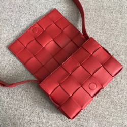 Bottega Veneta Cassette Bag In Red Lambskin 668