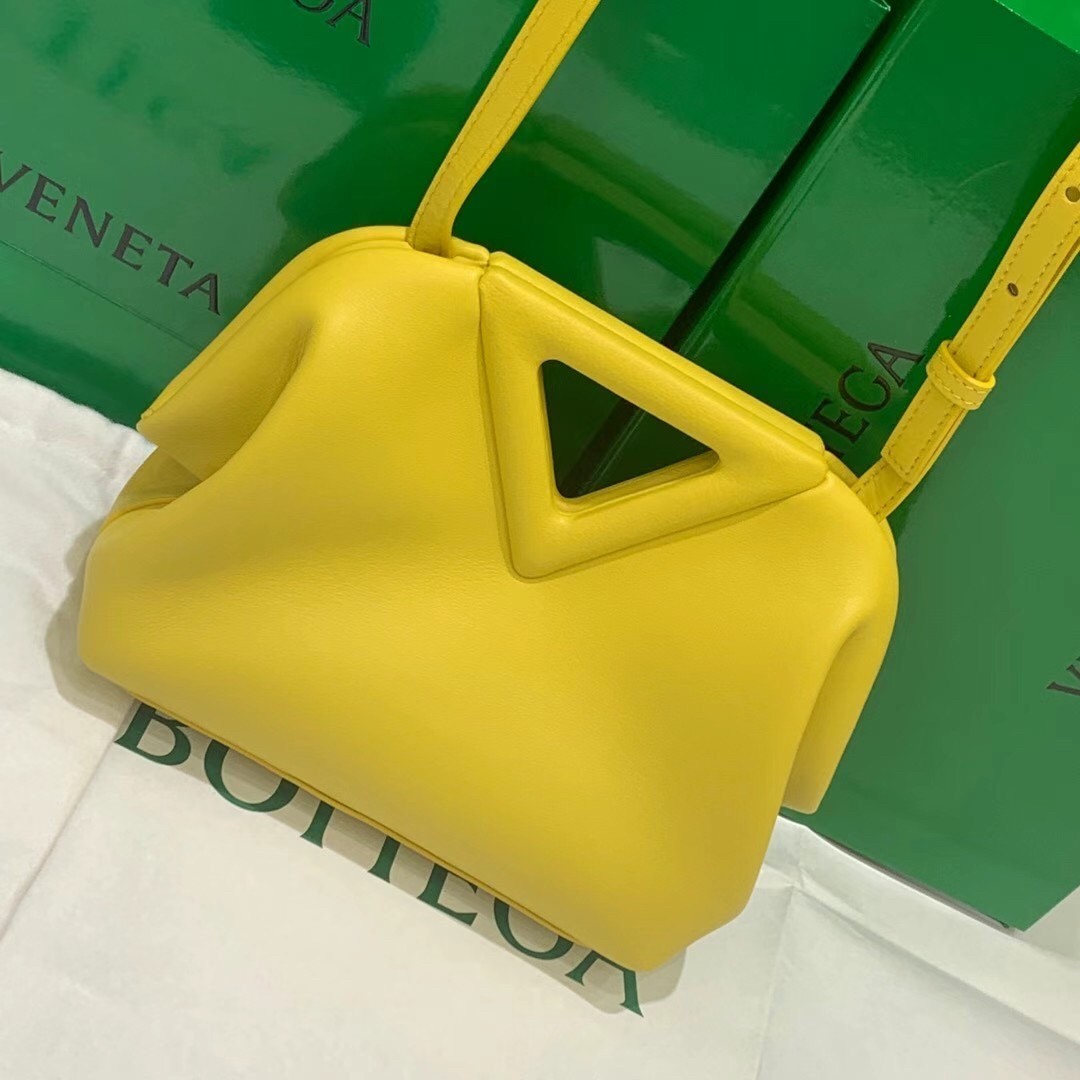 Bottega Veneta Small Point Top Handle Bag In Yellow Leather 711