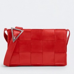 Bottega Veneta Cassett Bag In Red Wrinkled Calfskin 810