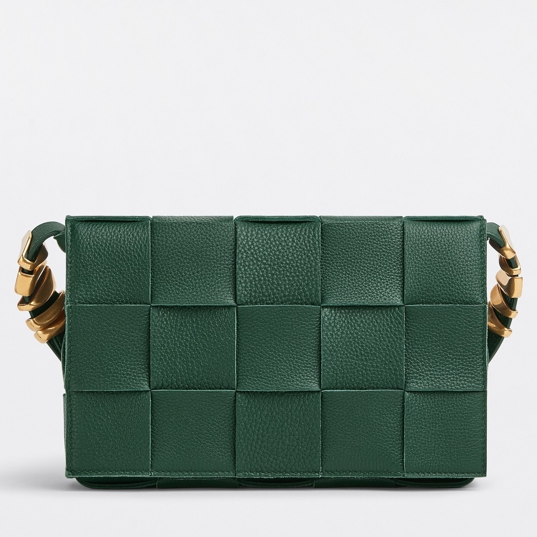 Bottega Veneta Cassette Bag In Green Grained Leather 981