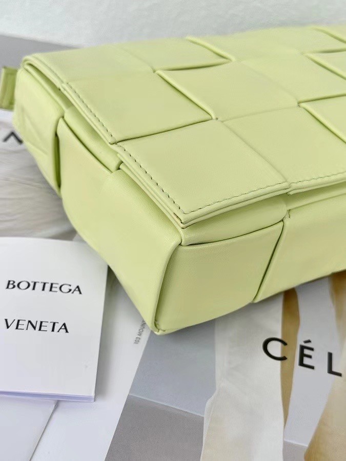 Bottega Veneta Cassett Bag In Lemon Wrinkled Calfskin 327