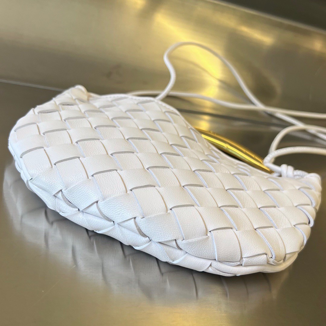 Bottega Veneta Sardine Mini Bag In White Intrecciato Lambskin 887