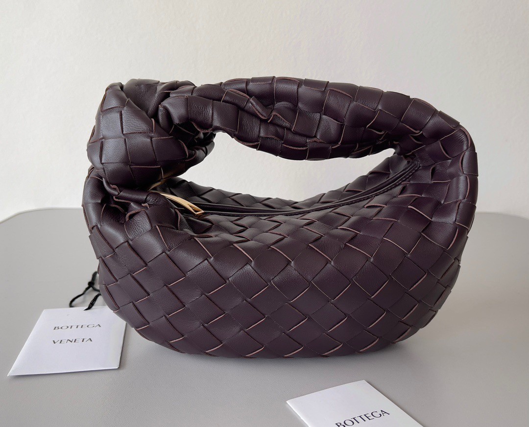 Bottega Veneta BV Jodie Mini Bag In Potion Intrecciato Lambskin 010