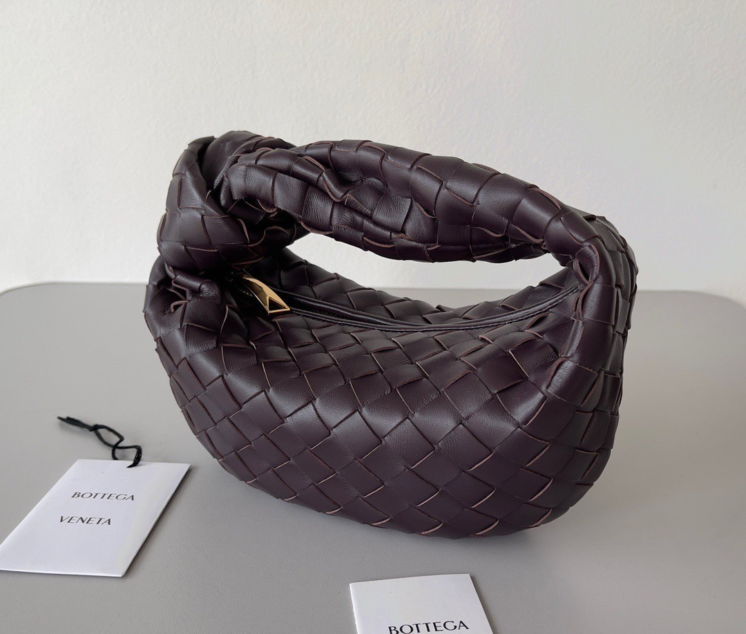 Bottega Veneta BV Jodie Mini Bag In Potion Intrecciato Lambskin 010