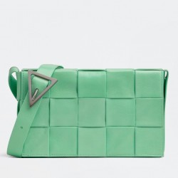 Bottega Veneta Cassett Bag In Fountain Wrinkled Calfskin 035