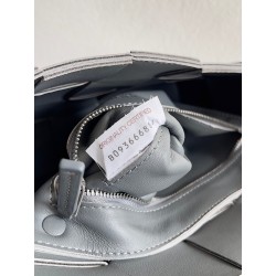 Bottega Veneta Cassett Bag In Thunder Intrecciato Lambskin 107