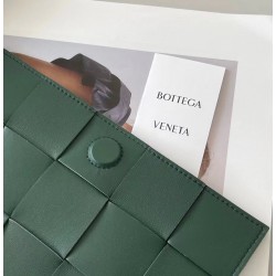 Bottega Veneta Cassett Bag In Raintree Intrecciato Lambskin 637