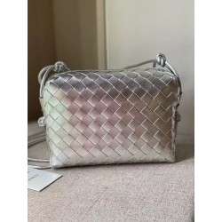 Bottega Veneta Small Loop Bag In Silver Intrecciato Lambskin 693