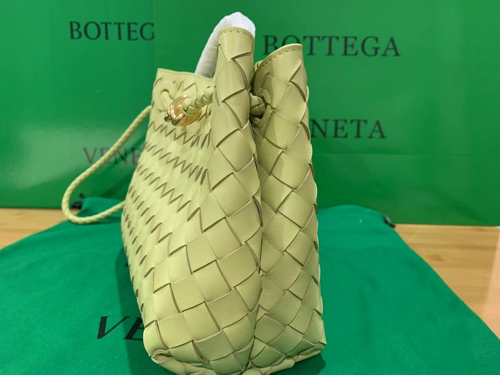 Bottega Veneta Small Andiamo Bag In Ice Cream Intrecciato Lambskin 199