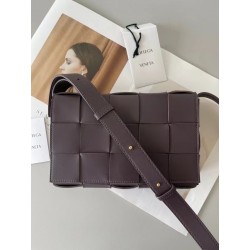 Bottega Veneta Cassett Bag In Fondant Intrecciato Lambskin 453