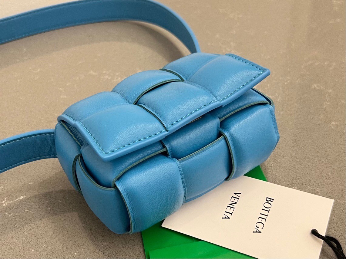 Bottega Veneta Candy Padded Cassette Bag In Pool Lambskin 931